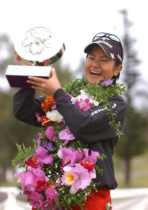 宮里藍 優勝の軌跡2004~2009 限定品 今日は何の日？】宮里藍がプロ最年少優勝 | web Sportiva (スポルティーバ)